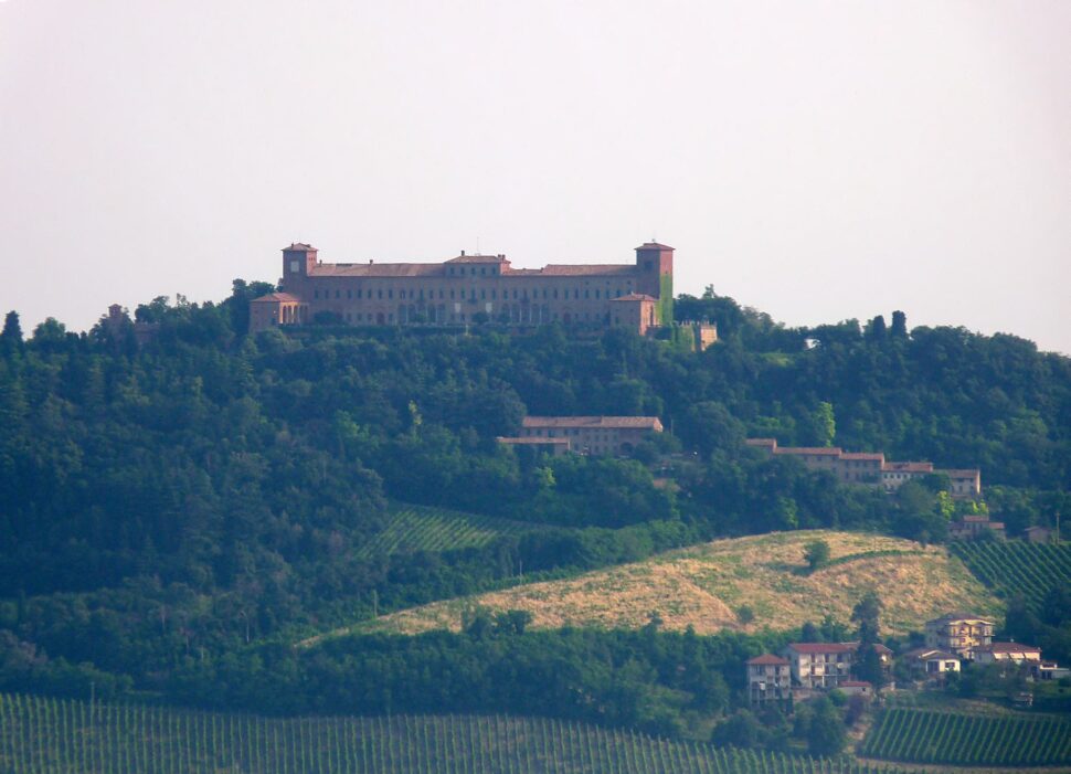 Castello Di Montalto Pavese Dalla Costa Pelata